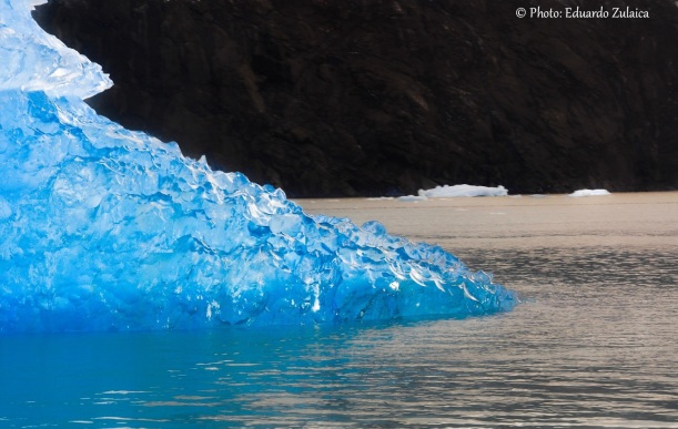 Iceberg, Groenlandia. Estira la mano.